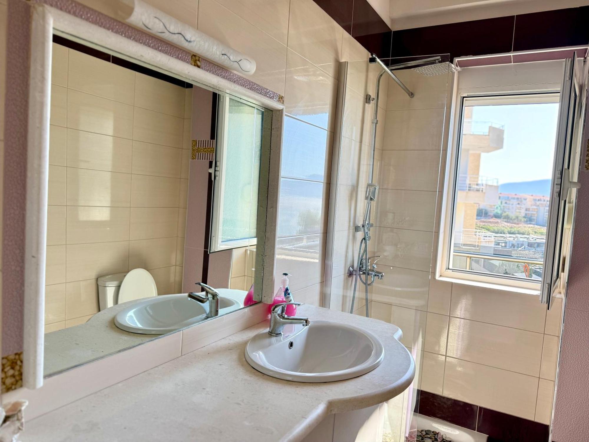 Spectacular Seaview Apartment Vlorë Eksteriør billede